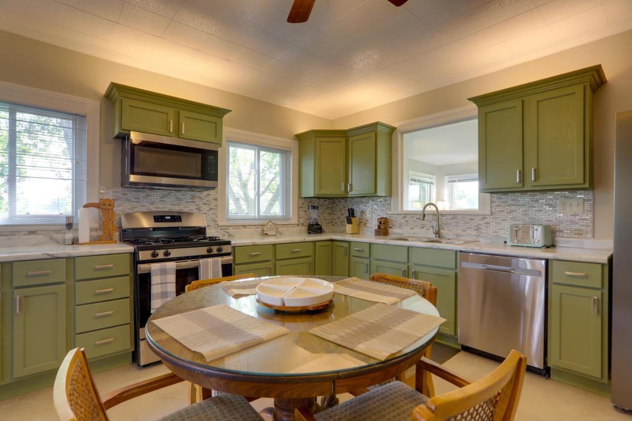 Welcoming Port Clinton Vacation Rental! ภายนอก รูปภาพ